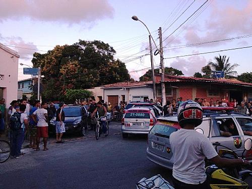 Polícia conseguiu interceptar veículo roubado no Prado