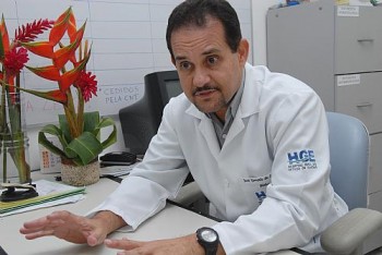 José Gonçalo médico do HGE