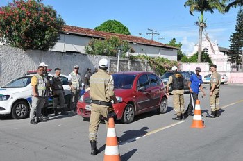 SMTT apreende 40 transportes clandestinos em uma semana