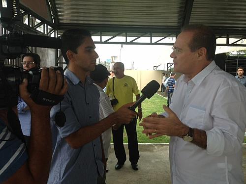 Renan comemora certificação de Alagoas como área livre da aftosa