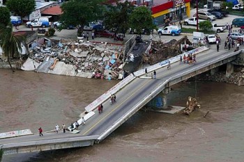 Governo precisará reconstruir da infinidade de casas, escolas, estradas e pontes