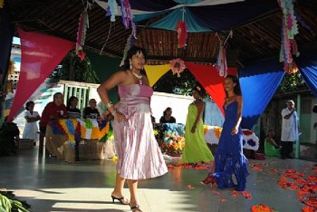 Festa da Primavera reúne profissionais e pacientes do Hospital Portugal Ramalho