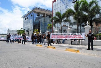 Reserva técnica do concurso de 2006 da PM protesta pela convocação