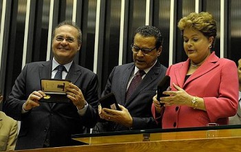 Presidenta Dilma Rousseff participou da cerimônia na Câmara dos Deputados