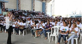 Alunos da rede pública participam de aulão preparatório para o Enem