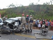 Grave acidente deixa três pessoas feridas na rodovia BR-101, em Novo Lino