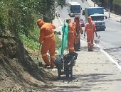 Slum faz mutirão de limpeza na Avenida Leste/Oeste