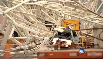 Queda de guindaste na quarta-feira (27) provocou a morte de dois funcionários na Arena Corinthians