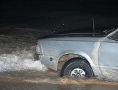 Carro é ‘encontrado’ boiando na Praia do Francês