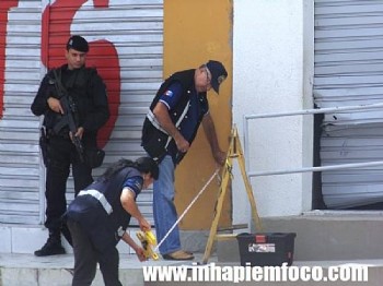 Criminosos tentam explodir terminal eletrônico