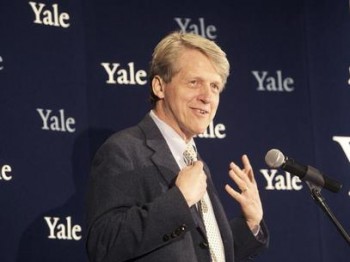 Robert Shiller acredita que as fortes altas nos preços do mercado de ações dos Estados Unidos e do setor imobiliário em algumas cidades do Brasil podem provocar uma perigosa bolha financeira