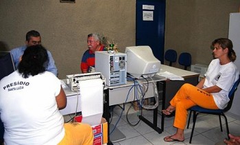 Rosineide, a Neidinha, depõe frente à frente com Hornela Giurizatti