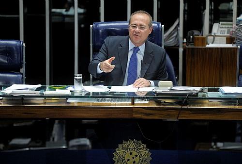 Renan promulga decreto legislativo que mantém número de deputados federais em 2014