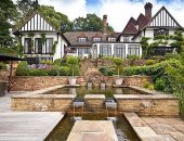 Casa em que John Lennon morou nos anos 60, na Inglaterra, em imagem da imobiliária Knight Frank, que a colocou a venda por R$ 55 milhões