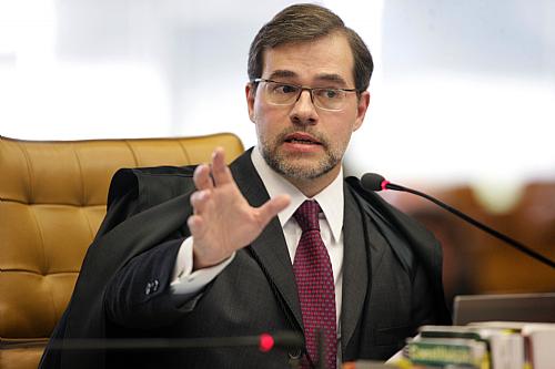 Dias Toffoli é eleito presidente do Tribunal Superior Eleitoral