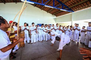 Primeira etapa do Encontro de Capoeira aconteceu no Benedito Bentes.