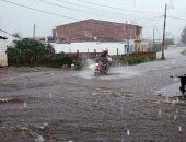 Em poucos minutos, chuva faz estragos em várias ruas de Arapiraca