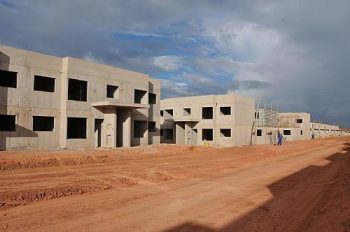 Obras do Residencial Parque dos Caetés no Bairro do Benedito Bentes.