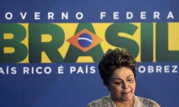 Dilma se emociona ao lembrar a volta de exilados ao País