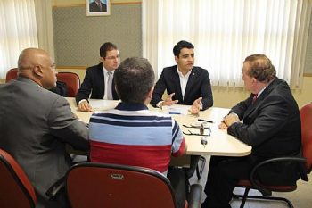 Deputado se reuniu com Seds e técnicos da Tim