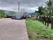 Moradores bloqueiam acesso a cidade de Tanque D'Arca