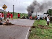 Moradores bloqueiam acesso a cidade de Tanque D'Arca