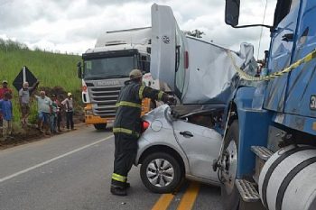 Condutor morre ao tentar fazer ultrapassagem na BR 101