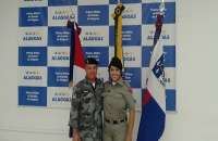 Coronel Pinheiro com a soldado Luciana