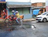 Vazamento provoca desperdício e transtorno no trânsito de Bebedouro