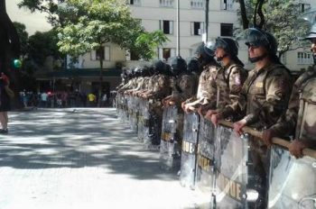 PM manteve cerco a manifestantes em protesto deste sábado