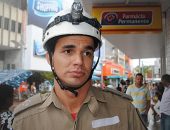 Bombeiros removeram placa por ameaça de cair