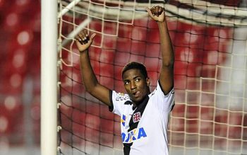 Thalles marcou o segundo gol na vitória do Vasco