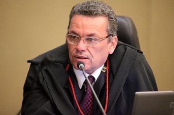 Desembargador Domingos de Araújo Lima Neto, relator do processo.