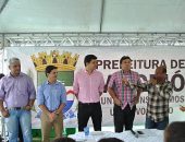 Prefeitura entrega quadra de esportes à comunidade da Grota do Rafael