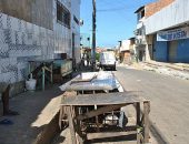 Comerciantes fecharam as portas até os ambulantes deixaram suas bancas