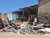 Maré subiu vários metros e destruiu até estátua da Sereia no Litoral Norte