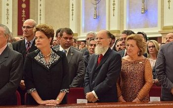 A presidente Dilma Rousseff e o governador paulista Geraldo Alckmin participaram da inauguração do Templo de Salomão nesta quinta (31), em SP