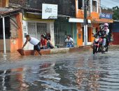 Bairro ‘submerso’: nível de rios e lagoas ainda não baixaram em Maceió