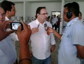 Candidato Luciano Barbosa votou na Uneal, em Arapiraca