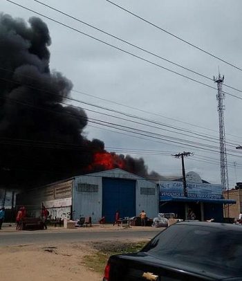 Capotaria incendia no Benedito Bentes