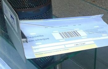 Envelope que cliente depositaria R$ 1 mil não entrou no caixa