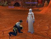 'Errar' (à esq.) é o personagem de Renan e, à direita, 'Entamoeba', heroína de Dayane. Os dois vestidos com as roupas de seu futuro casamento dentro de 'World of Warcraft'