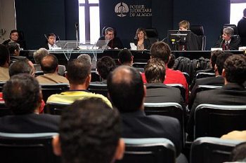 Desembargadores durante sessão desta quarta-feira (17).