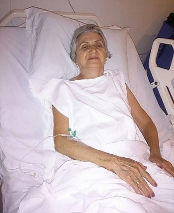 Idosa de 79 anos cai de avião ao desembarcar com cadeira de rodas