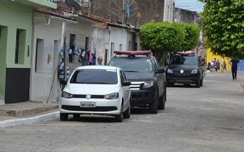 Policiais do Tigre cumprem mandados em São Miguel