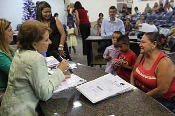 Juíza Ana Florinda oficializou a responsabilidade dos parentes que já cuidavam das crianças