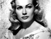 Anita Ekberg foi eleita Miss Suécia em 1950