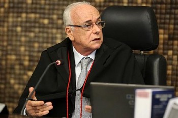 Caio Loureiro