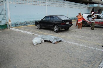 Morador em situação de rua é assassinado no Jacintinho