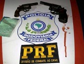 As mortes ocorreram após uma perseguição entre a Polícia Rodoviária Federal (PRF) e quatro suspeitos em um veículo de passeio.